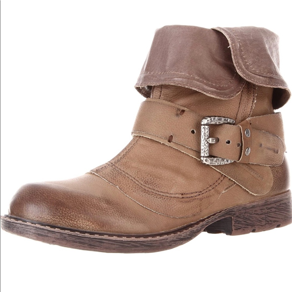🔸OTBT Hartland Leather Distressed Boots